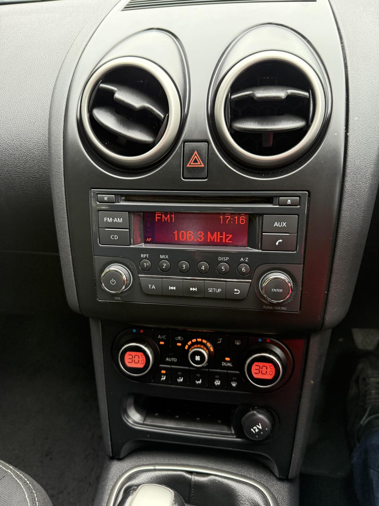 Used Nissan Qashqai 2011 for sale - 77793095: Photo 18