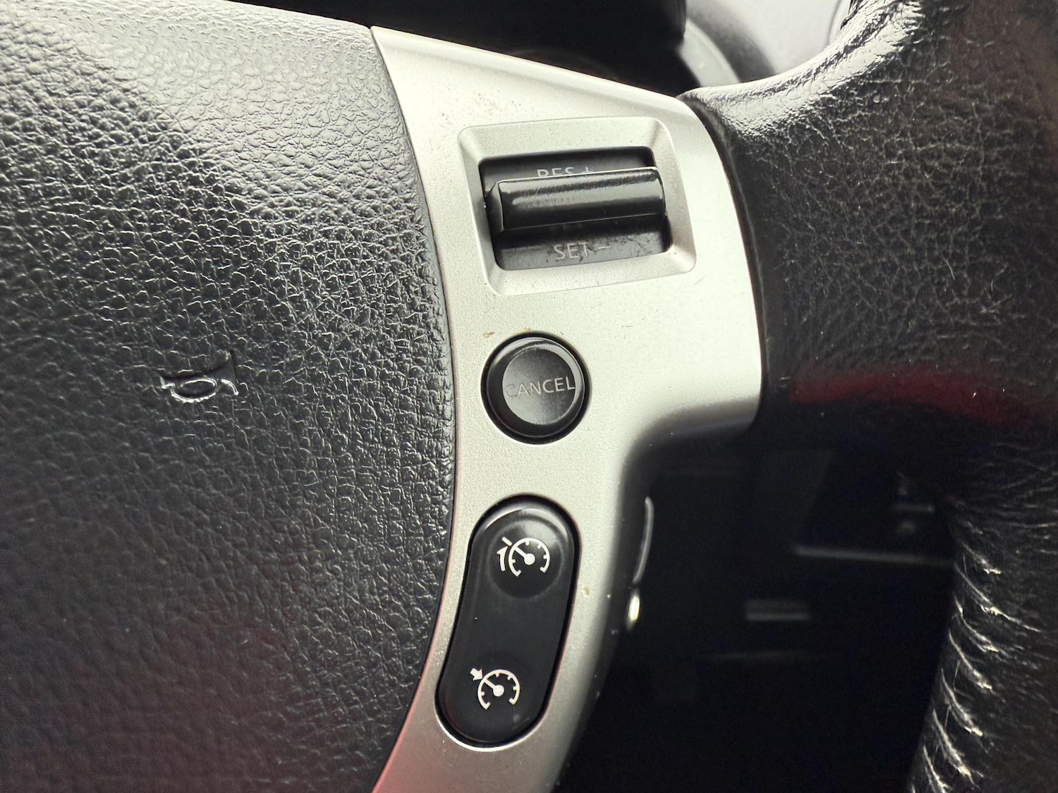 Used Nissan Qashqai 2011 for sale - 77793095: Photo 22