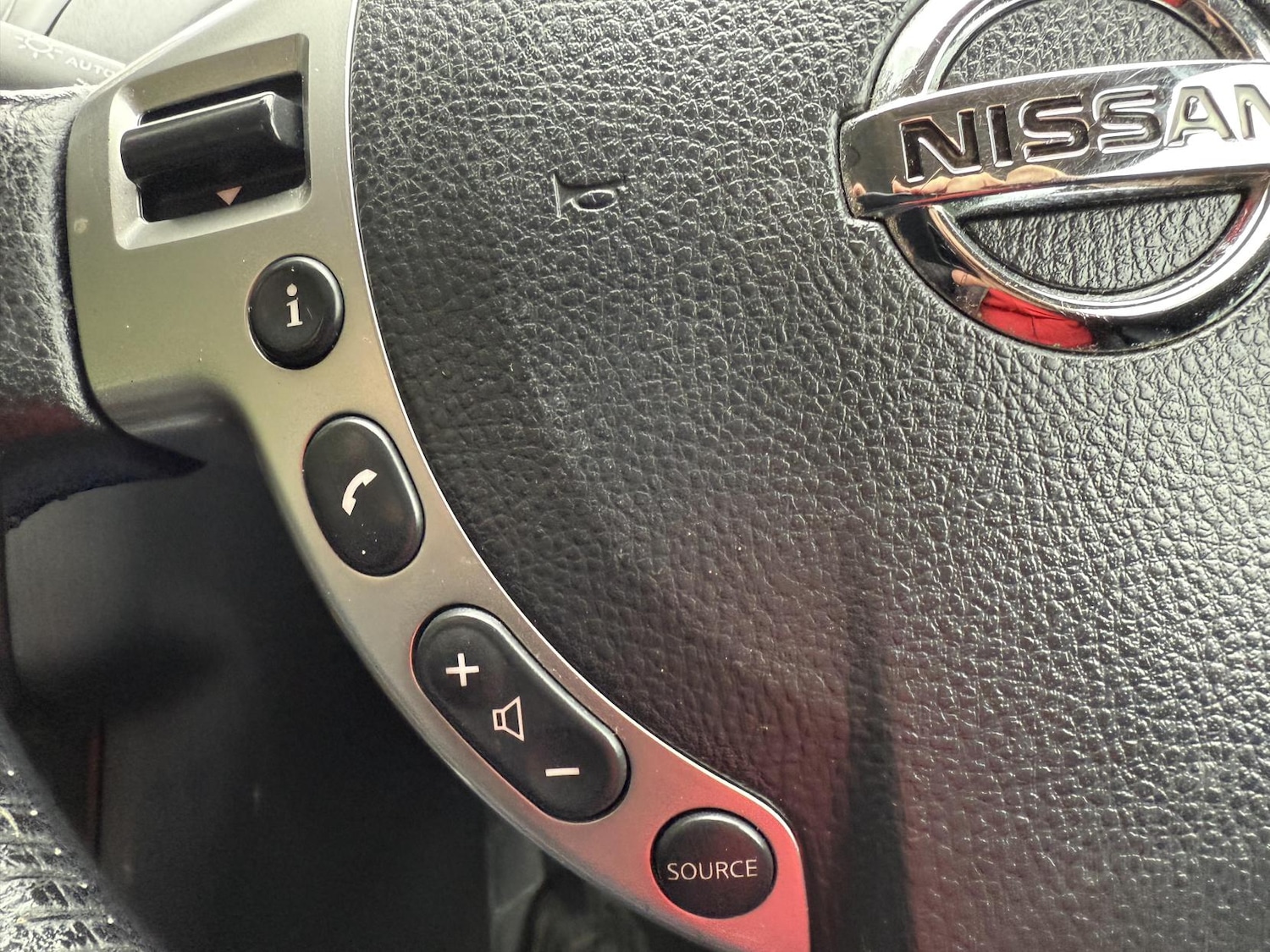 Used Nissan Qashqai 2011 for sale - 77793095: Photo 23