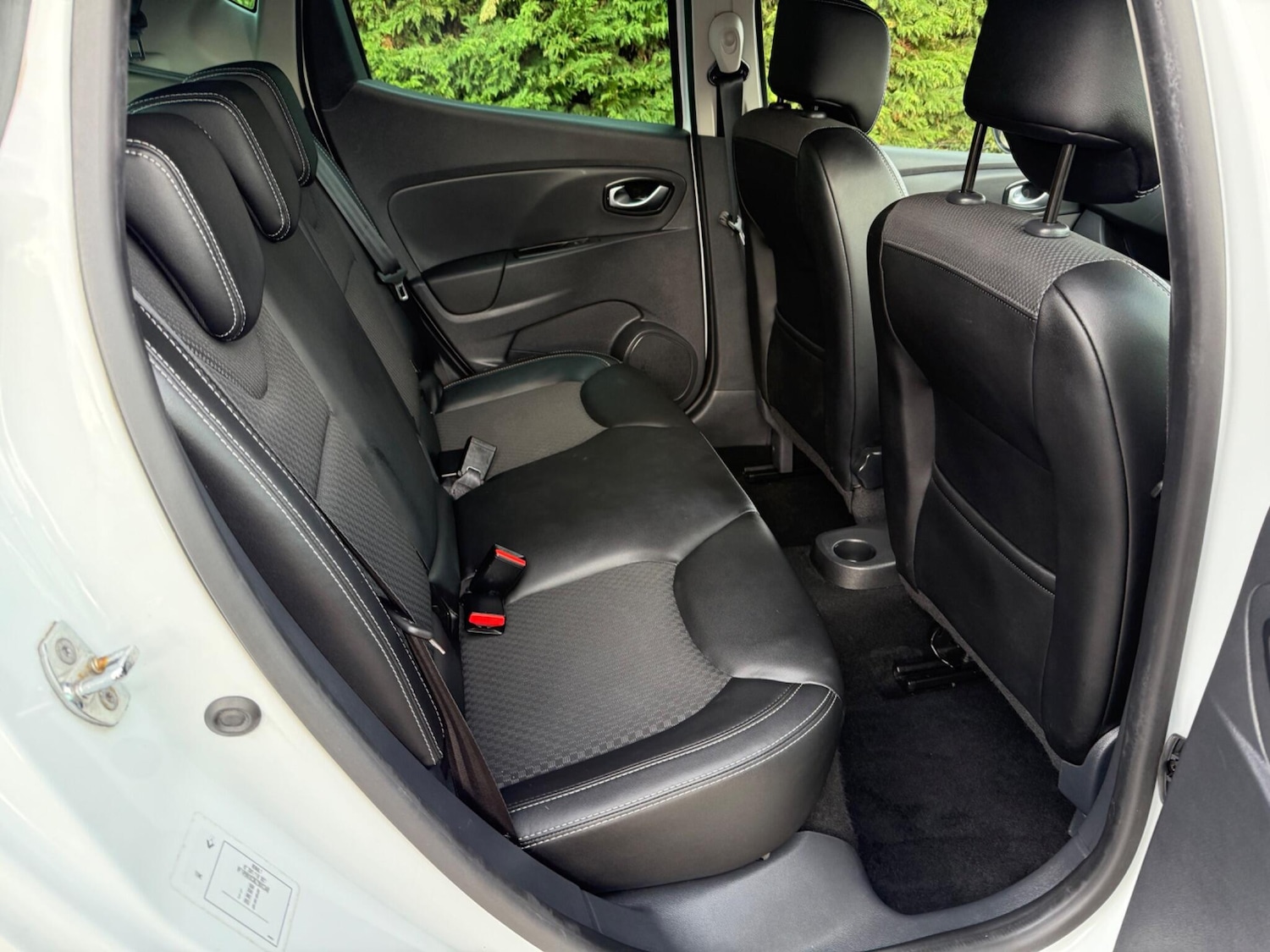 Used Renault Clio 2019 for sale - 77358931: Photo 14