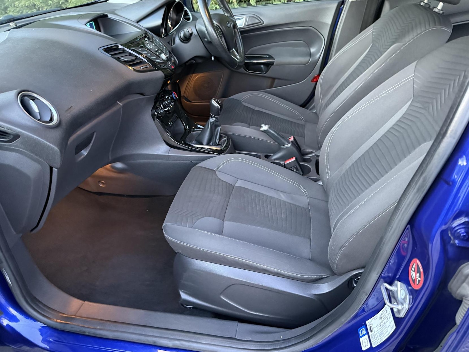 Used Ford Fiesta 2015 for sale - 77807576: Photo 11