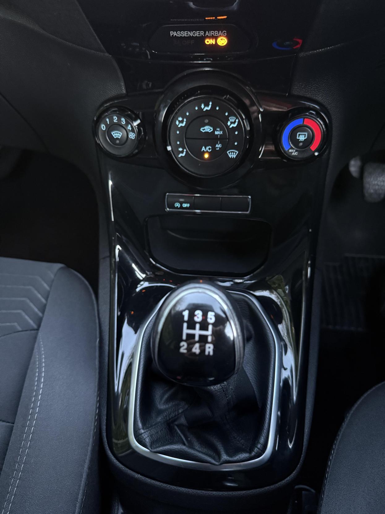 Used Ford Fiesta 2015 for sale - 77807576: Photo 17