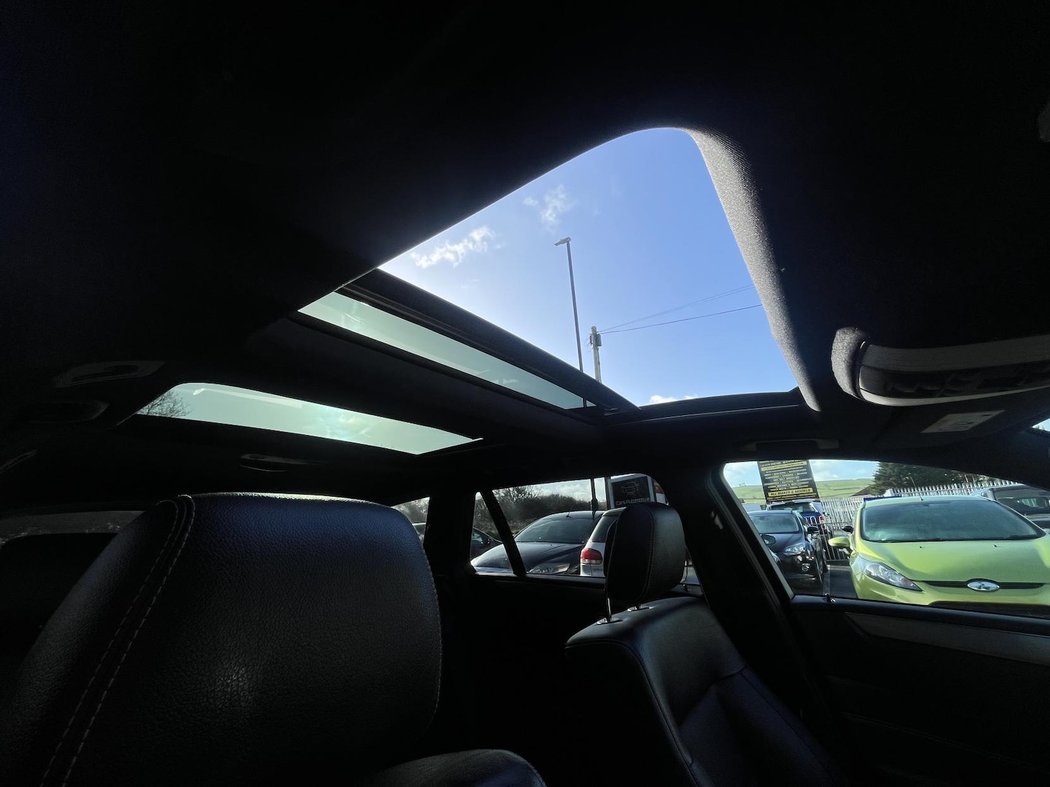 Used Mercedes-Benz E Class 2015 for sale - 77590436: Photo 22