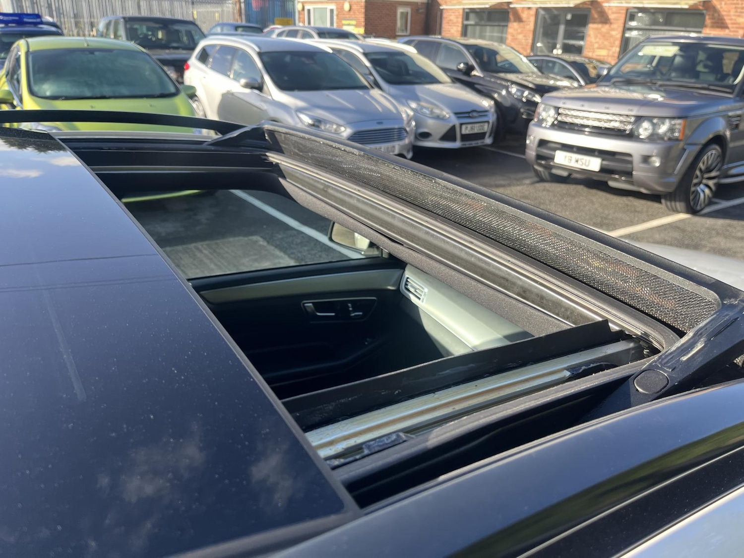 Used Mercedes-Benz E Class 2015 for sale - 77590436: Photo 23