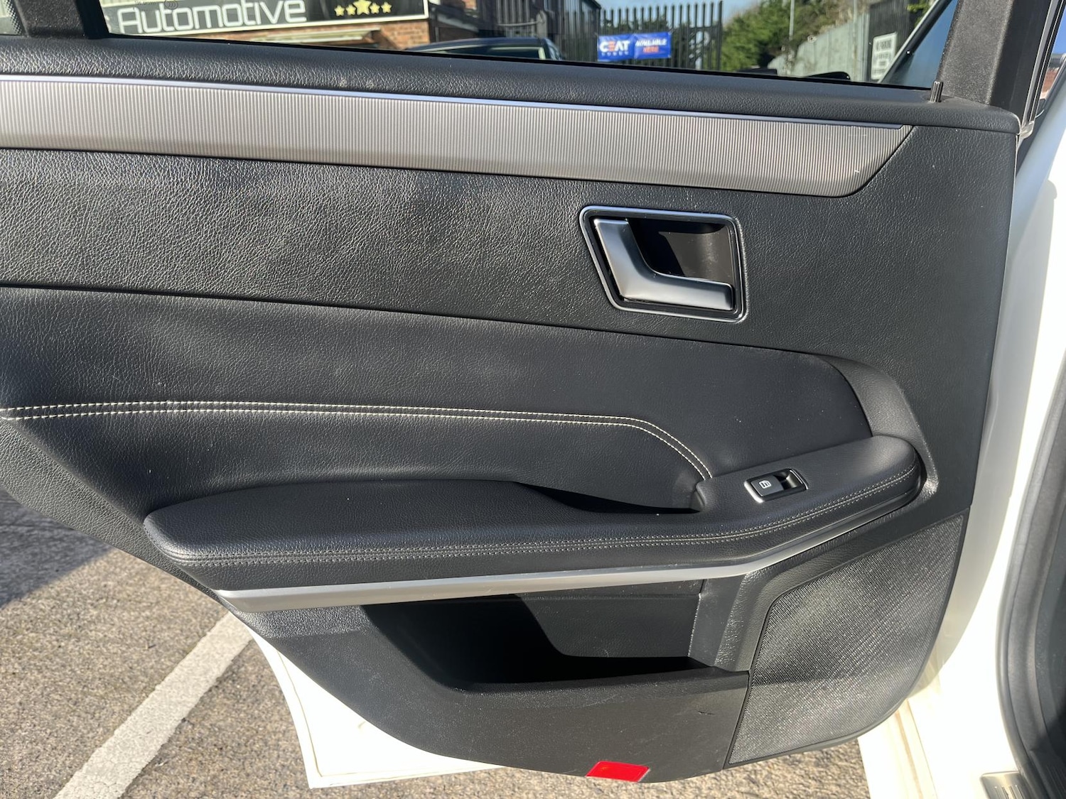 Used Mercedes-Benz E Class 2015 for sale - 77590436: Photo 29