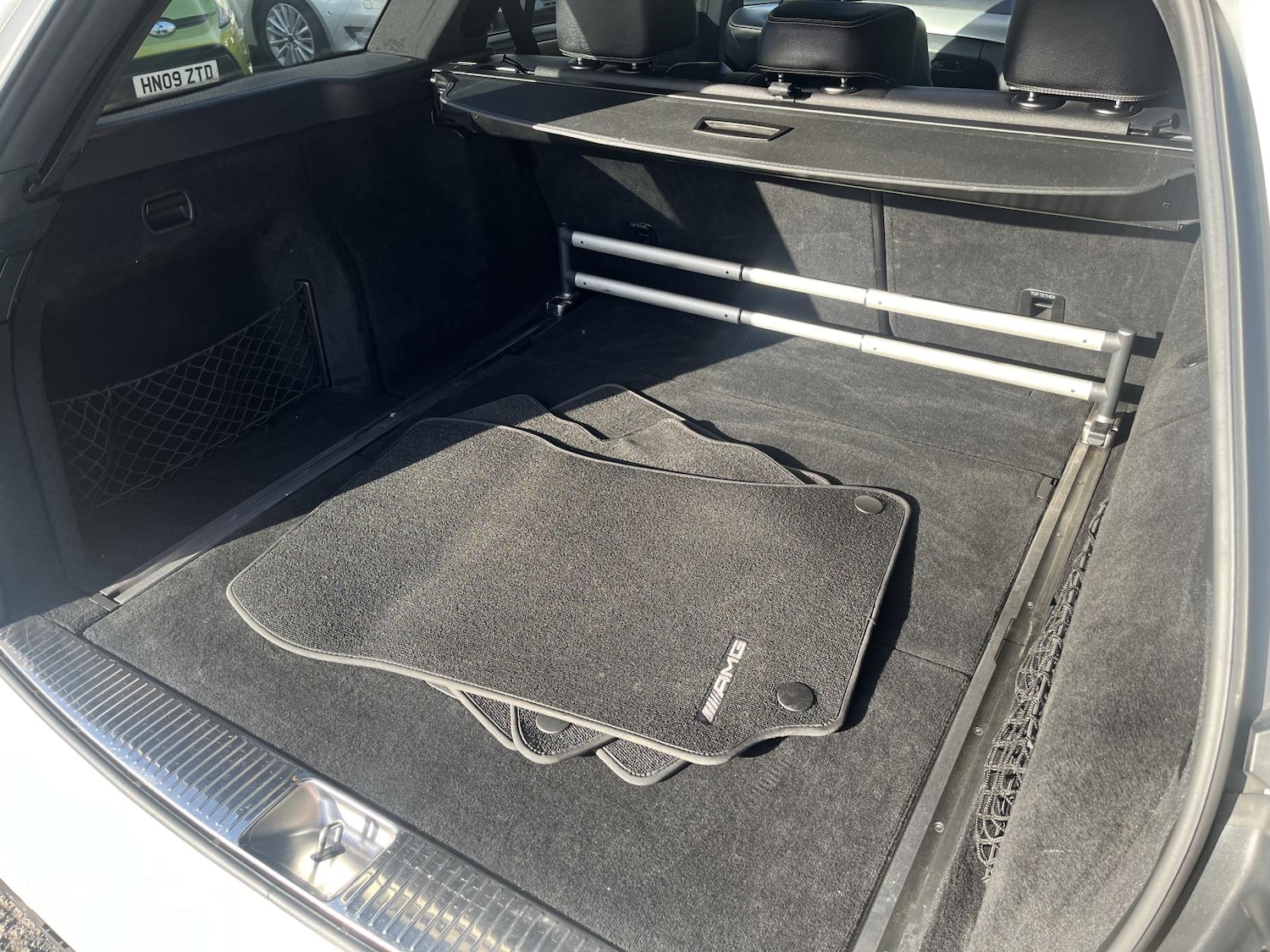 Used Mercedes-Benz E Class 2015 for sale - 77590436: Photo 32