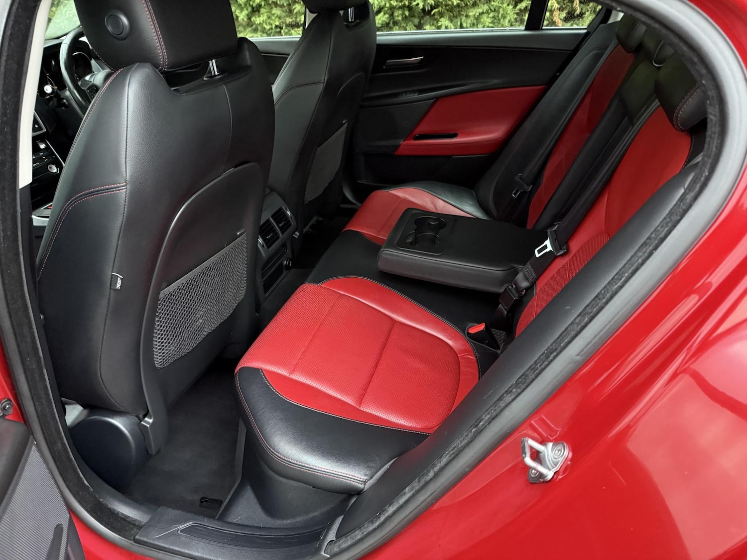 Used Jaguar XE 2016 for sale - 77640940: Photo 13