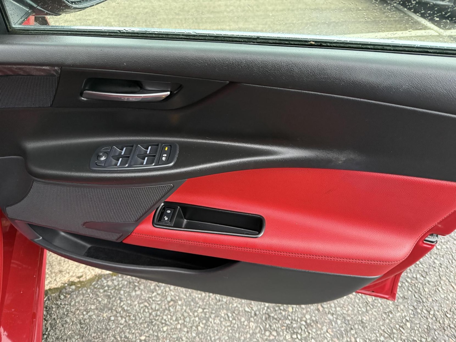 Used Jaguar XE 2016 for sale - 77640940: Photo 17