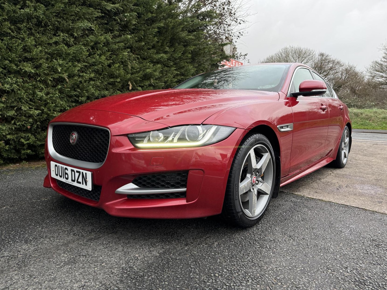 Used Jaguar XE 2016 for sale - 77640940: Photo 4