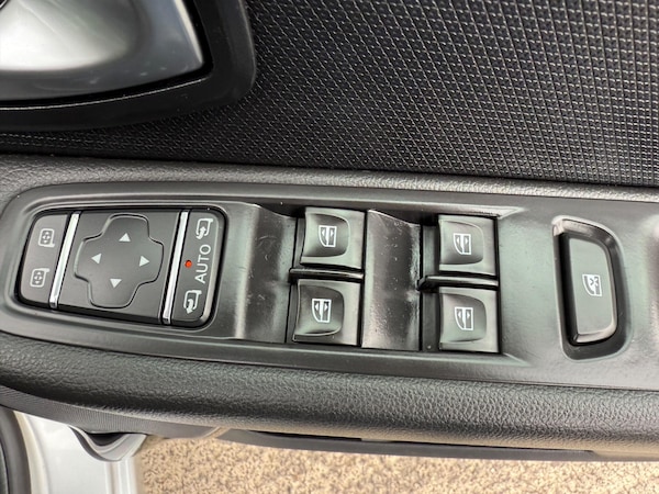 Used Renault Clio 2017 for sale - 76122506: Photo 16