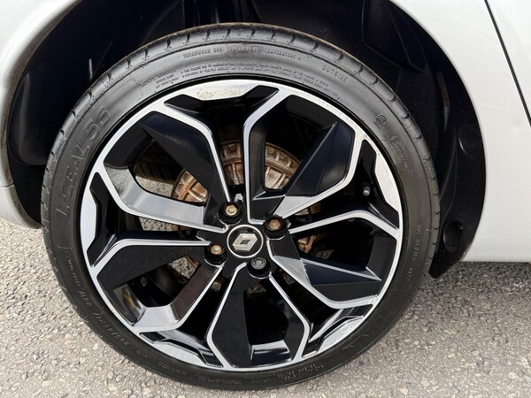 Used Renault Clio 2017 for sale - 76122506: Photo 24