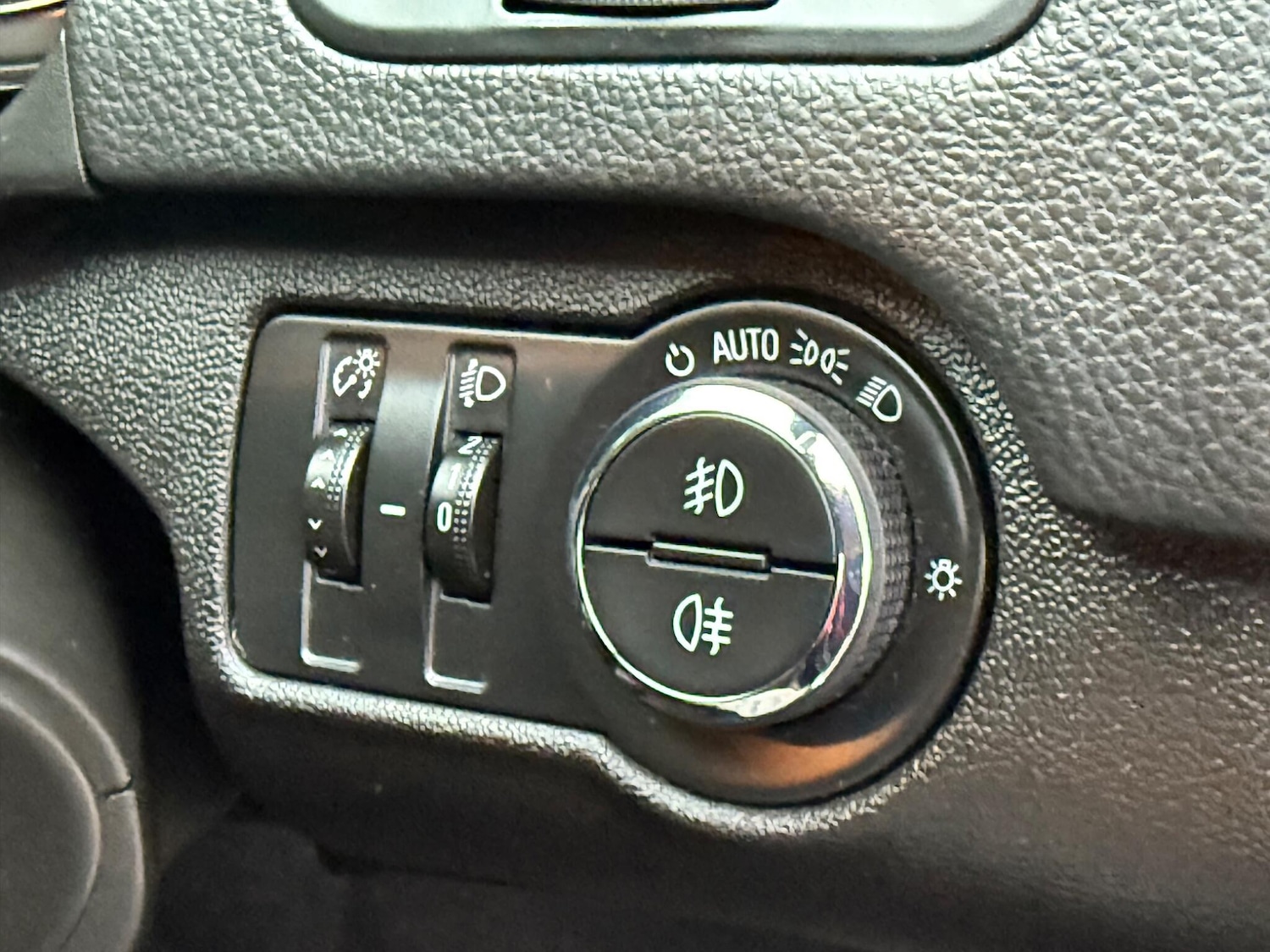 Used Vauxhall Insignia 2016 for sale - 76250987: Photo 27