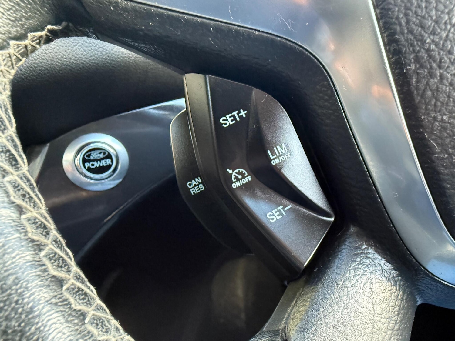 Used Ford Kuga 2013 for sale - 76377287: Photo 26