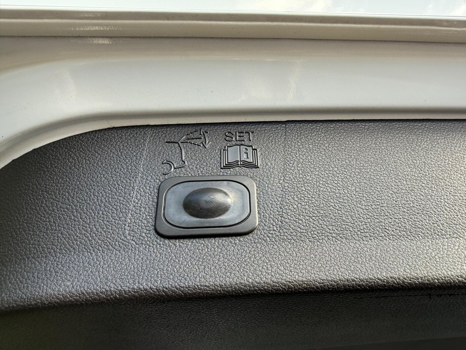 Used Ford Kuga 2013 for sale - 76377287: Photo 30