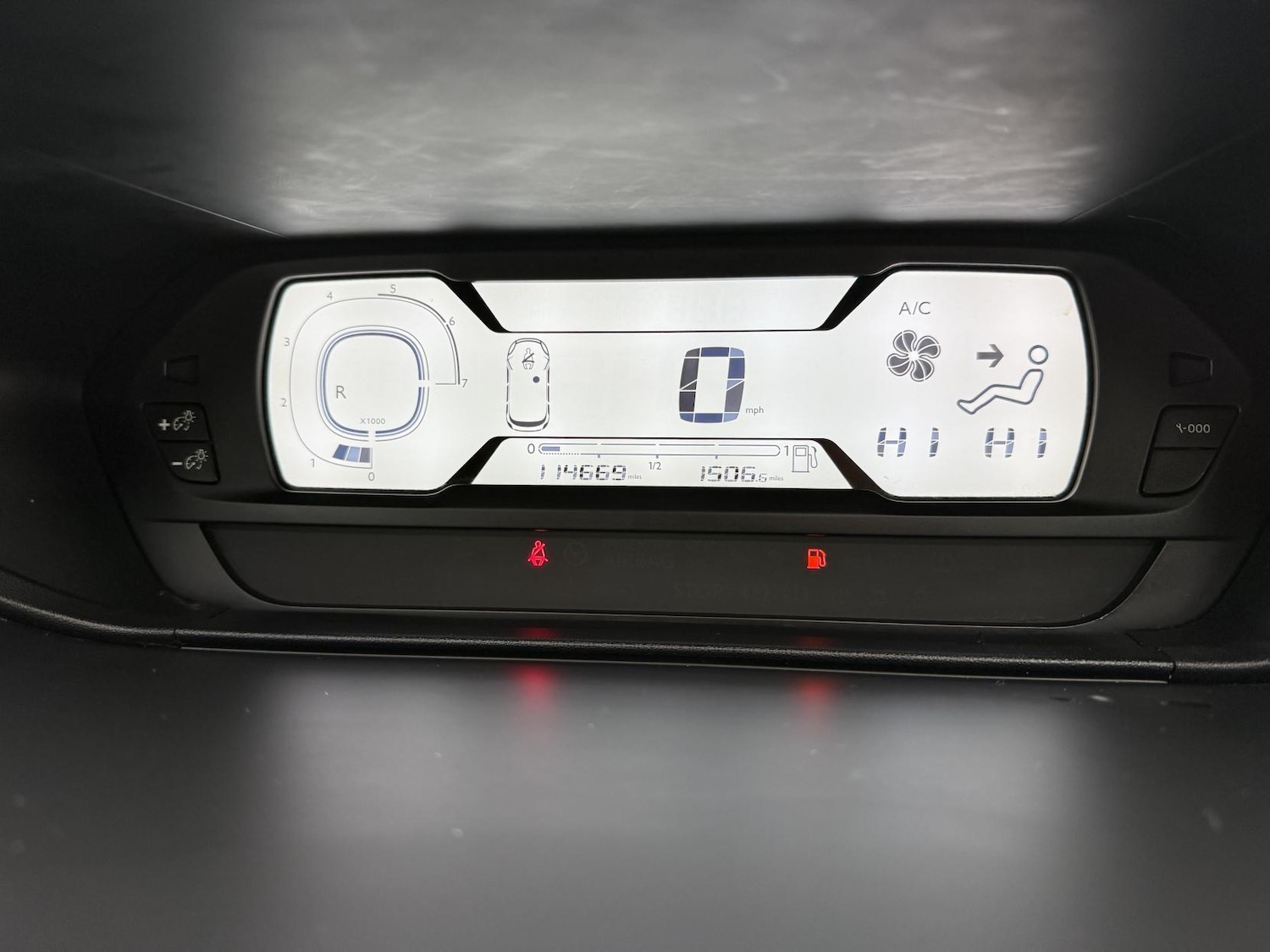 Used Citroen Grand C4 Picasso 2014 for sale - 77725414: Photo 24