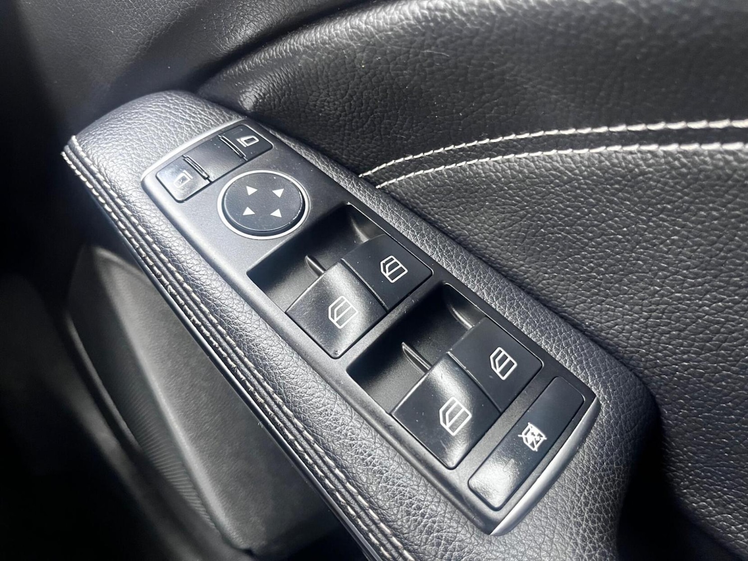 Used Mercedes-Benz A-Class 2016 for sale - 77590391: Photo 21