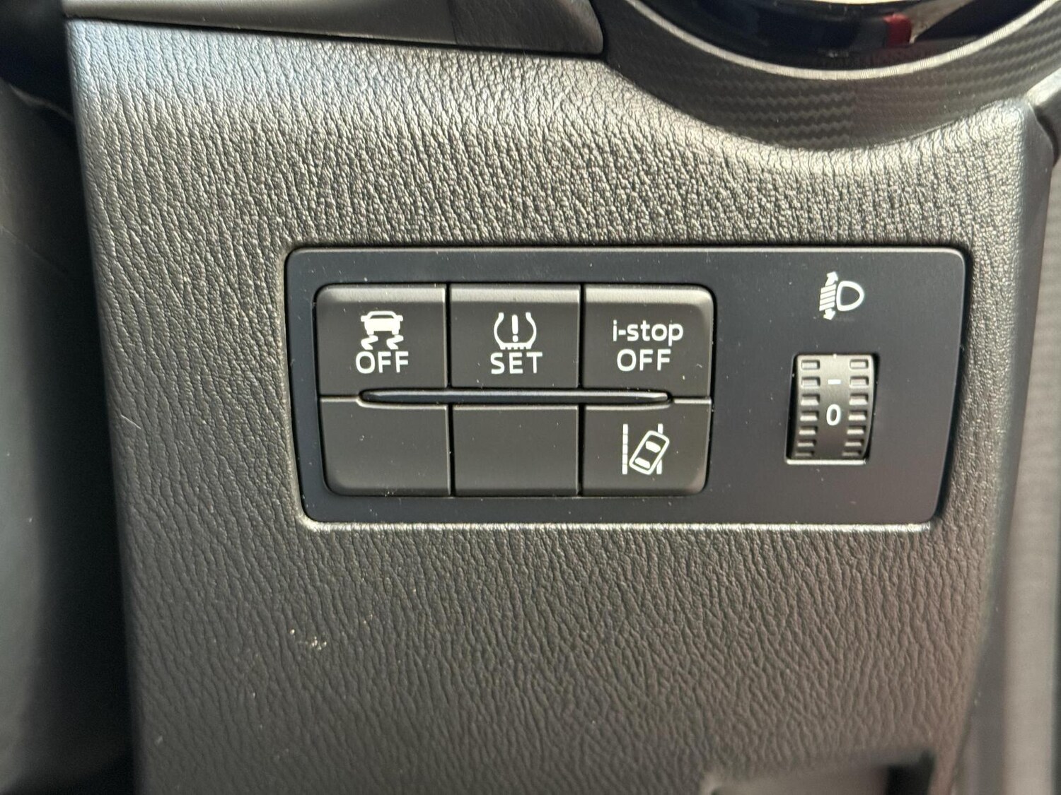 Used Mazda Mazda2 2016 for sale - 77707108: Photo 27