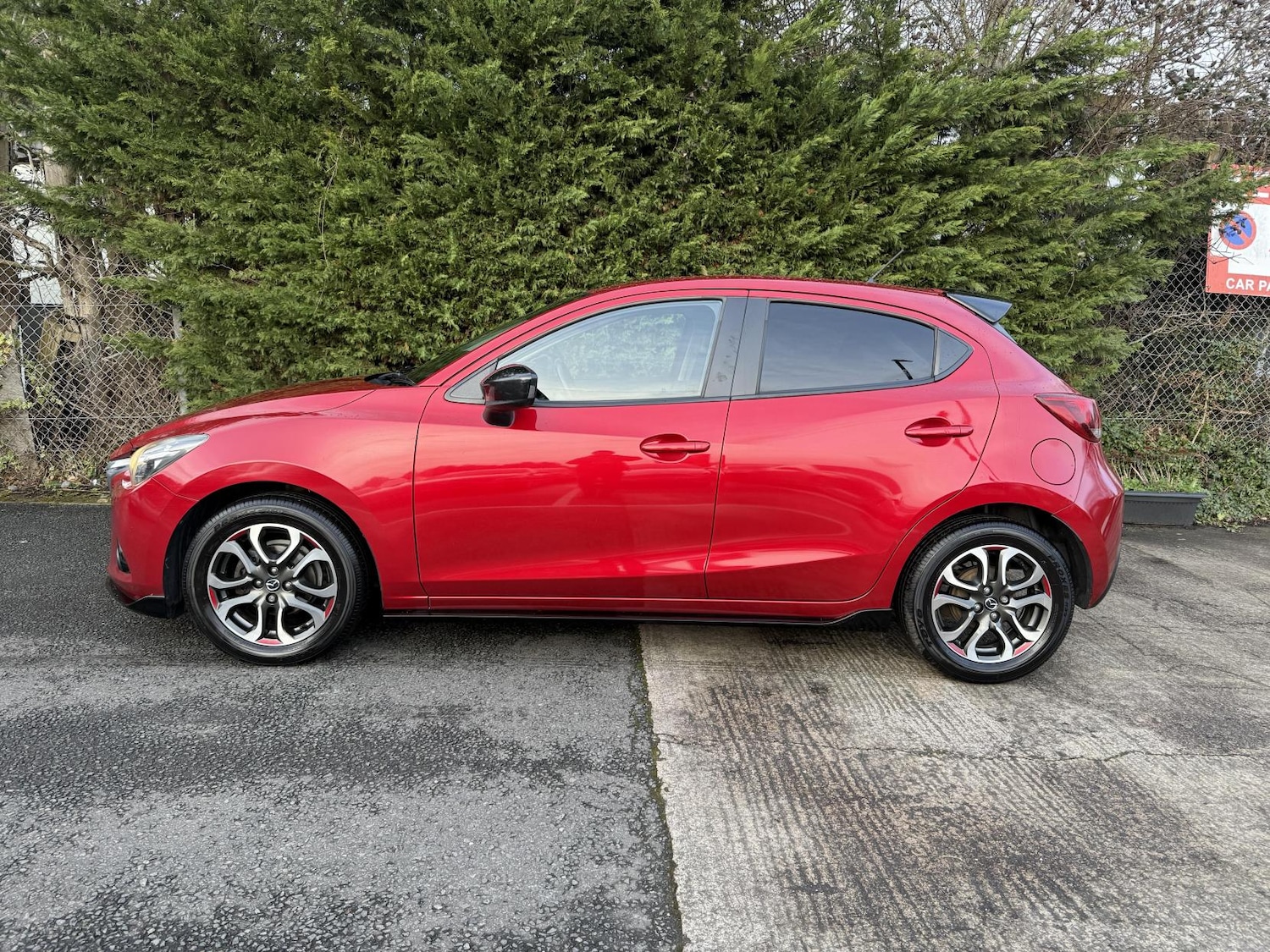 Used Mazda Mazda2 2016 for sale - 77707108: Photo 5