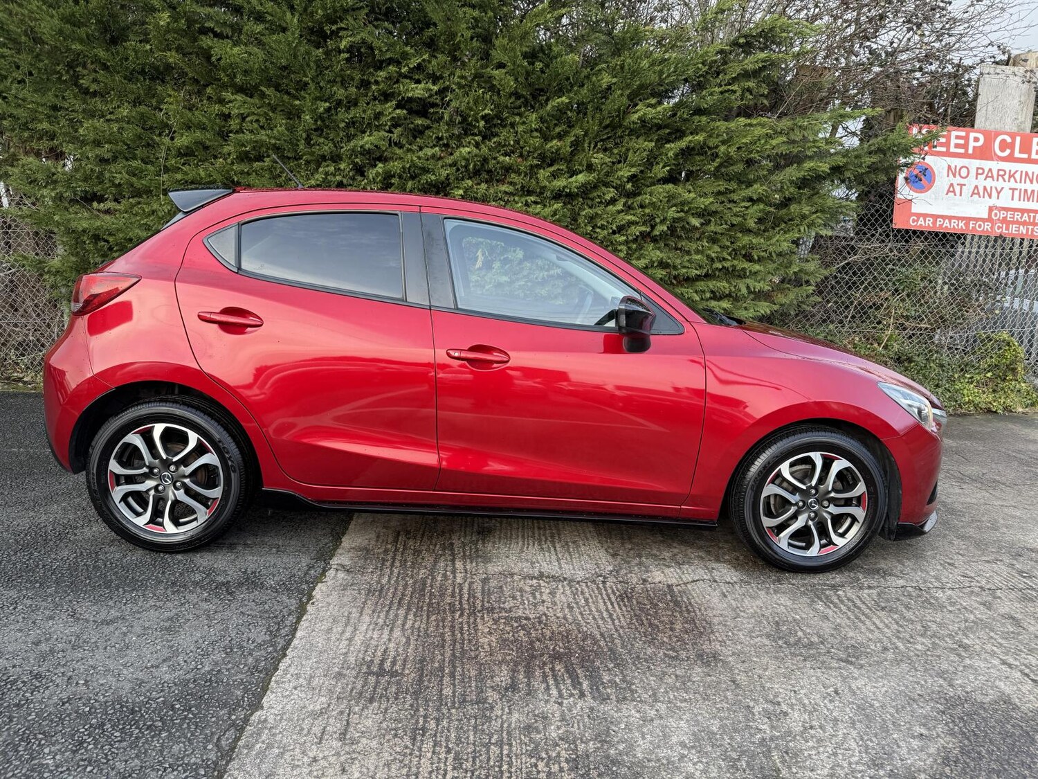 Used Mazda Mazda2 2016 for sale - 77707108: Photo 9