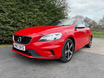 Used Volvo V40 2017 for sale - 77029098: Photo