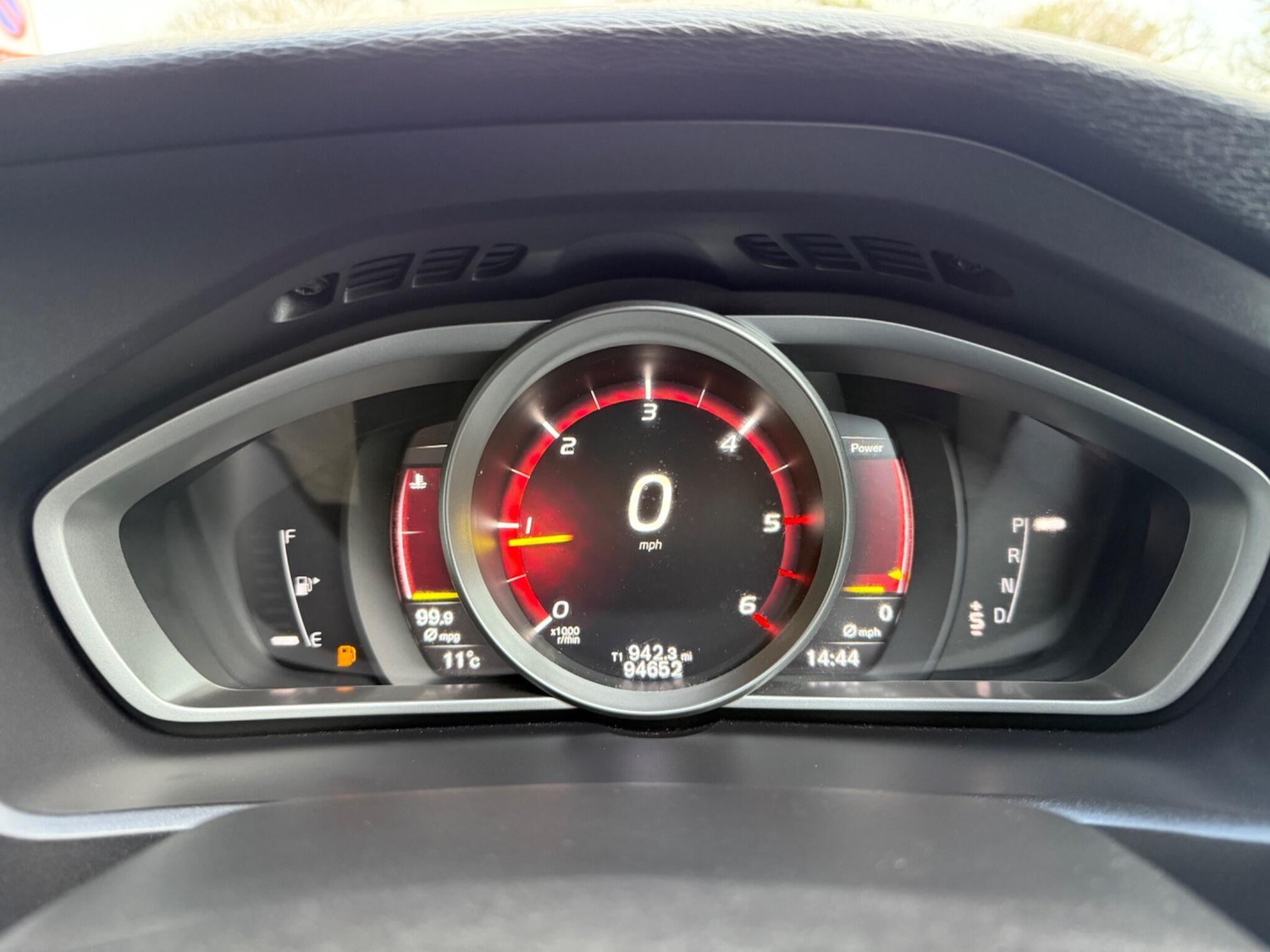 Used Volvo V40 2017 for sale - 77029098: Photo 40