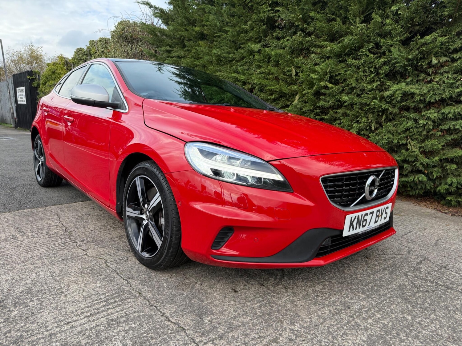 Used Volvo V40 2017 for sale - 77029098: Photo 5