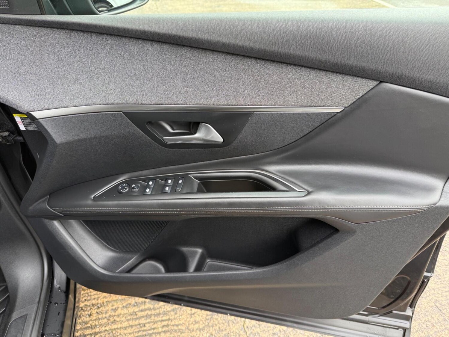 Used Peugeot 3008 2017 for sale - 77590390: Photo 23