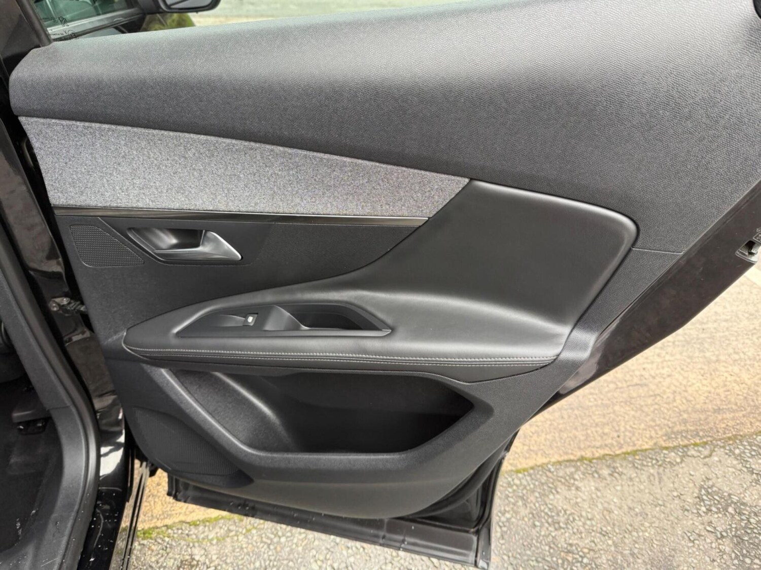 Used Peugeot 3008 2017 for sale - 77590390: Photo 24