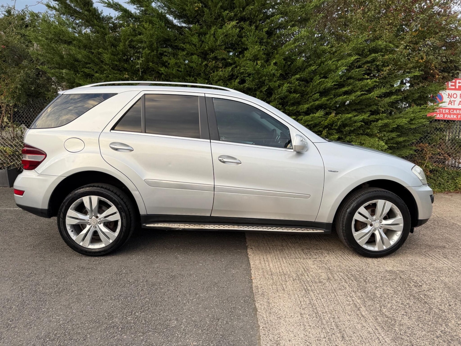 Used Mercedes-Benz M Class 2009 for sale - 76995614: Photo 8