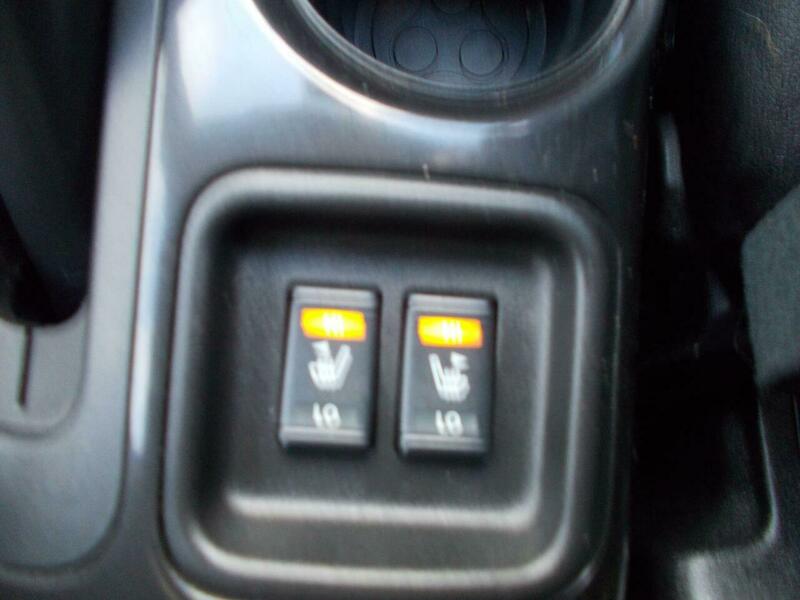 Used Nissan Juke 2016 for sale - 76896637: Photo 17