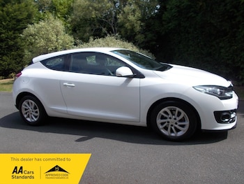 2015 - 1.5 dCi ENERGY Dynamique TomTom Coupe 3dr Diesel Manual Euro 5 (s/s) (110 p