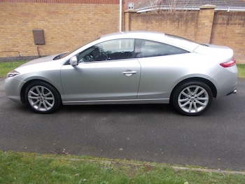 Used Renault Laguna 2010 for sale - 77976855: Photo