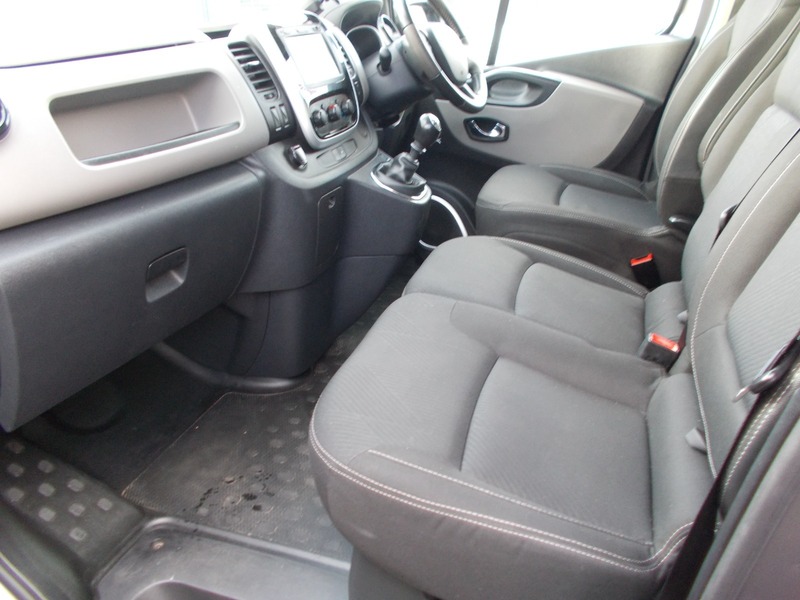 Used Renault Trafic 2018 for sale - 77437889: Photo 11