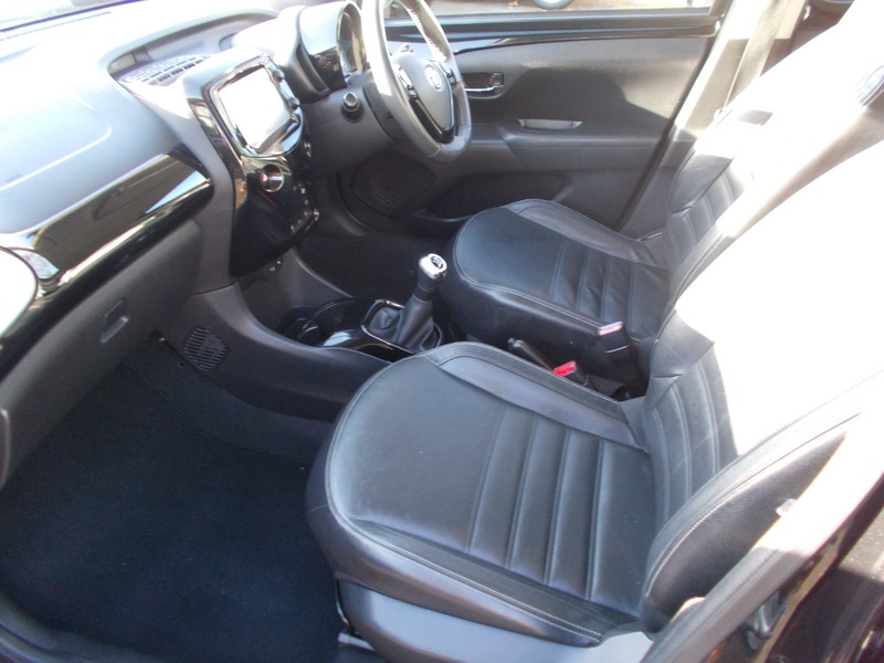 Used Toyota AYGO 2014 for sale - 76591292: Photo 11