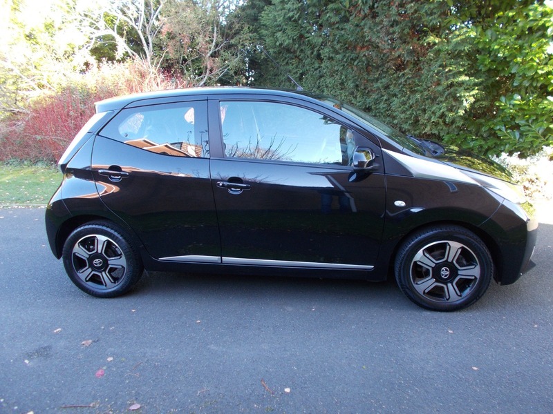 Used Toyota AYGO 2014 for sale - 76591292: Photo 2