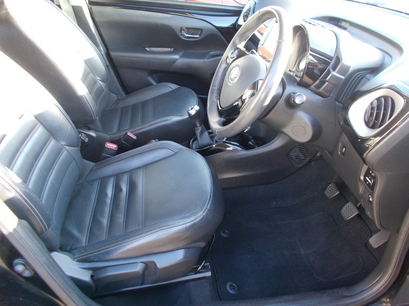 Used Toyota AYGO 2014 for sale - 76591292: Photo 9