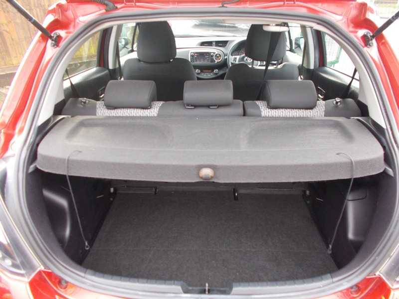 Used Toyota Yaris 2014 for sale - 77342391: Photo 13