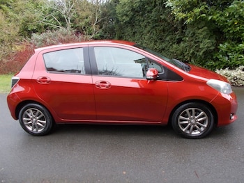 Used Toyota Yaris 2014 for sale - 77342391: Photo