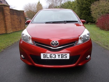 Used Toyota Yaris 2014 for sale - 77342391: Photo