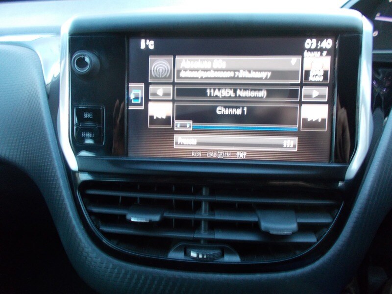 Used Peugeot 2008 2015 for sale - 78004054: Photo 15