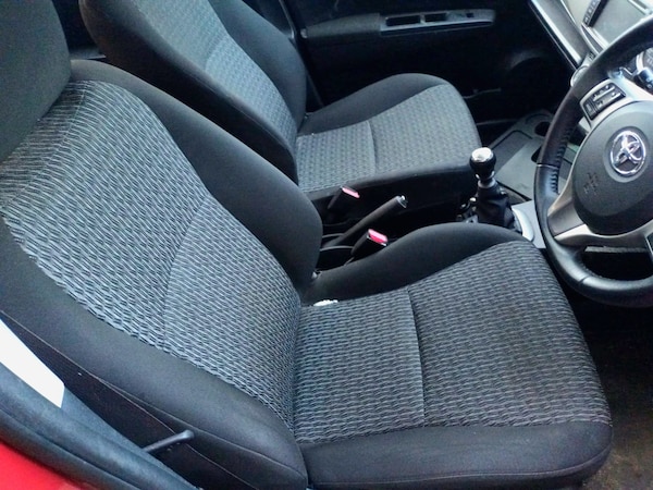 Used Toyota Yaris 2013 for sale - 76294422: Photo 8