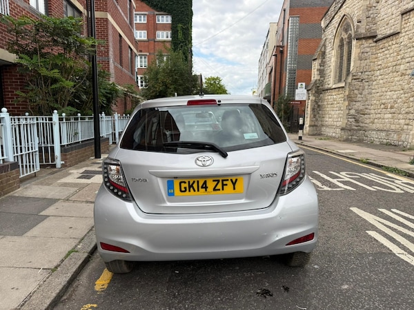 Used Toyota Yaris 2014 for sale - 76294423: Photo 6