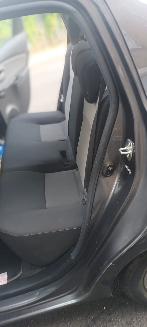 Used Toyota Yaris 2017 for sale - 76294425: Photo 10