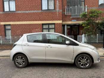 Used Toyota Yaris 2014 for sale - 75450831: Photo