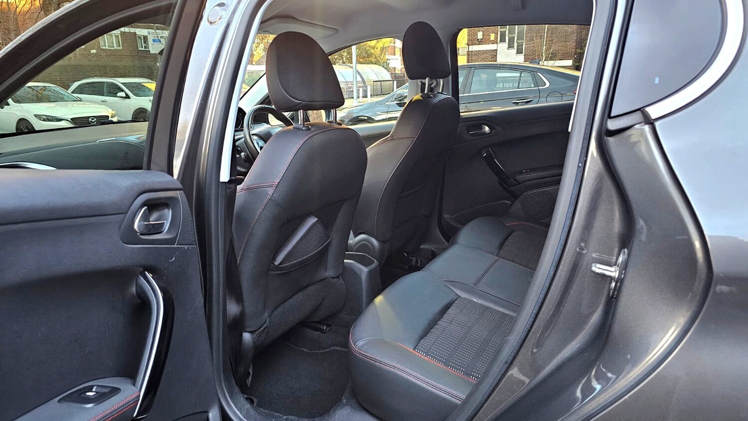 Used Peugeot 208 2018 for sale - 78156475: Photo 13