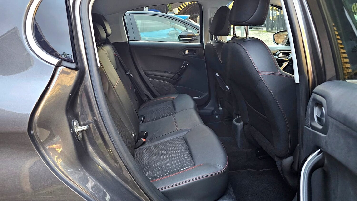 Used Peugeot 208 2018 for sale - 78156475: Photo 21