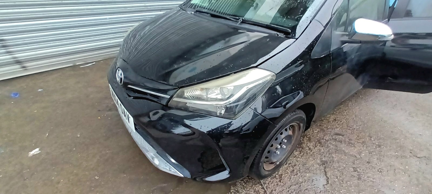 Used Toyota Vitz 2025 for sale - 78156473: Photo 11