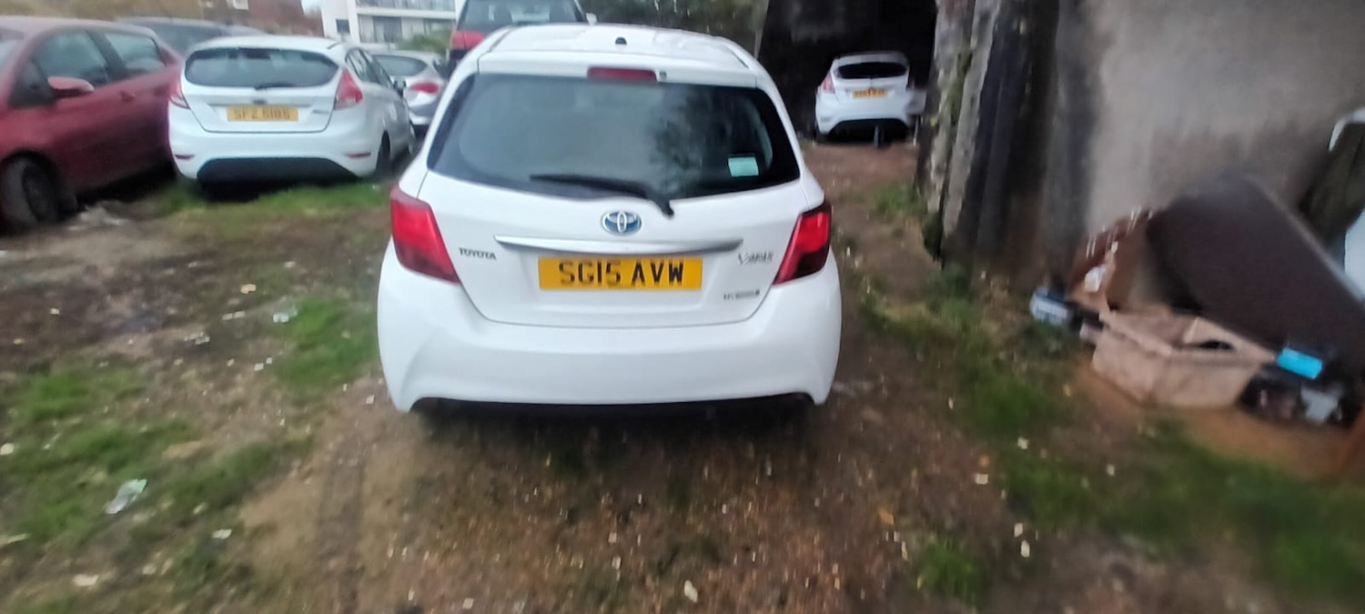 Used Toyota Yaris 2015 for sale - 76548141: Photo 7