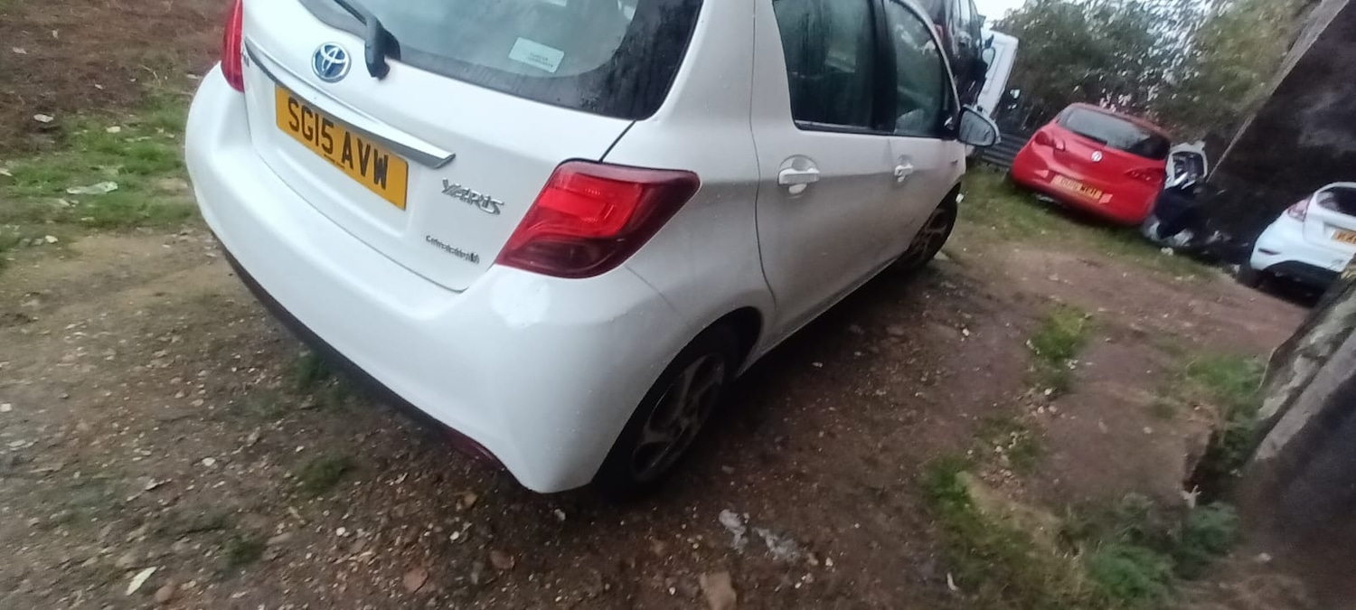 Used Toyota Yaris 2015 for sale - 76548141: Photo 8