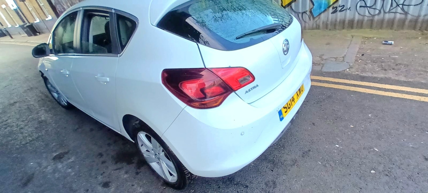 Used Vauxhall Astra 2014 for sale - 78036867: Photo 3